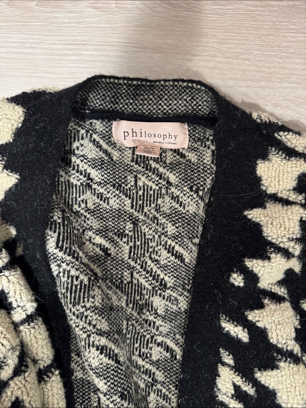 Cardigans - Picture 5 of 6